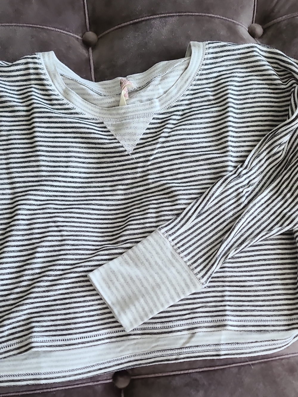 Striped Long-Sleeve Crop Top in White and Gray